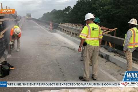 Alternating lane closures at I-10 bridge in Hancock County