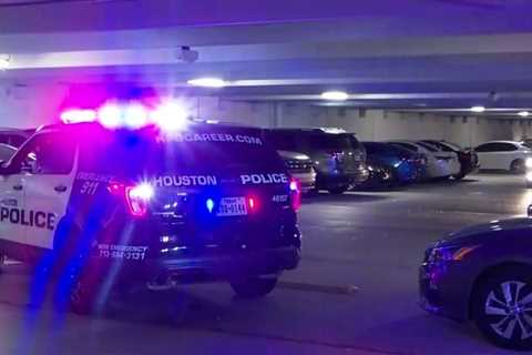 1 dead, 1 in critical condition after several car burglaries in Houston