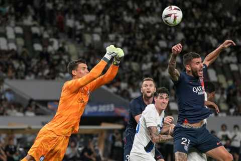 Hernandez says PSG ‘adapting’ to Enrique as pre-season woes mount