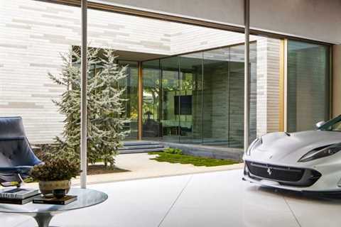 Greenway Parks Residence in Dallas options “auto loung” for Ferraris