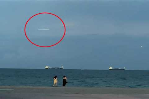 Shock video shows UFO speed through thunderstorm at ‘2,000mph’ as witness says it ‘fastest thing..