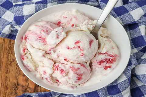 Rhubarb Swirl Ice Cream – Barefeet within the Kitchen