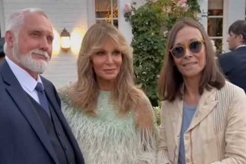 Charlie’s Angels Stars Reunite in Public for the First Time in Almost Two Decades, Other News | ..