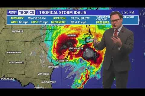 Wednesday night Idalia update: storm moves to the Carolinas