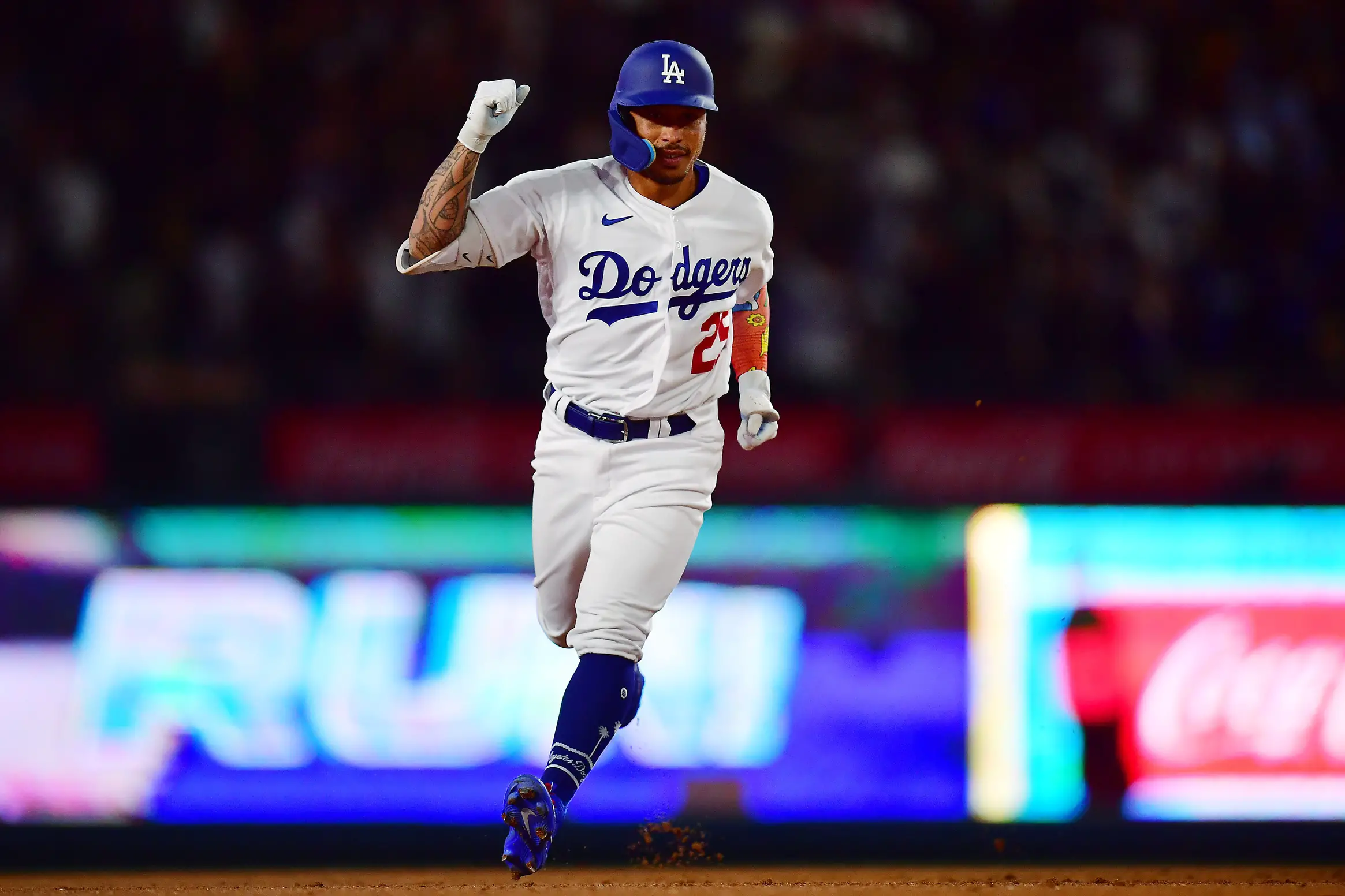 Dodgers News: Kolten Wong Open to Any Role Dave Roberts Needs