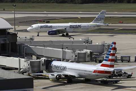 Sweltering plane cabins are travelers’ newest misery