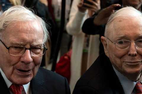 Warren Buffett and Charlie Munger's epic success is down to 3 key things, Howard Marks says