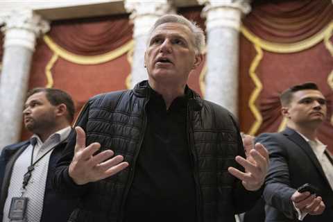 McCarthy reverses on Ukraine aid as GOP scrambles on funding bills