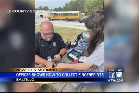 Saltillo officer shows students importance of fingerprinting