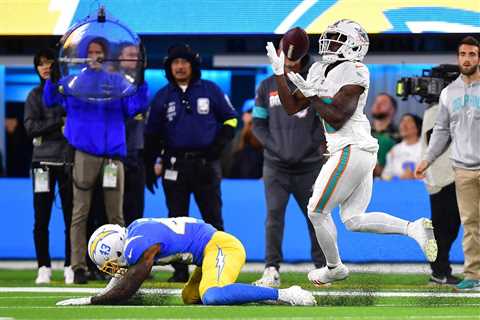 Miami Dolphins WR Tyreek Hill Named First-Team All-Pro