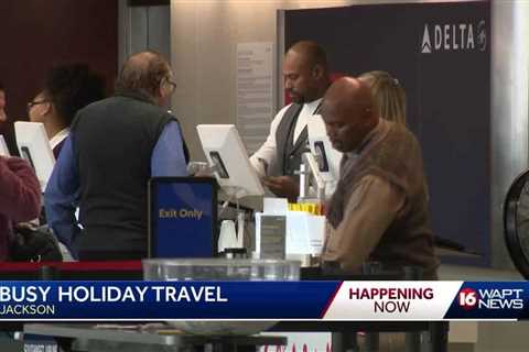 Thousands expected to fly day before Thanksgiving