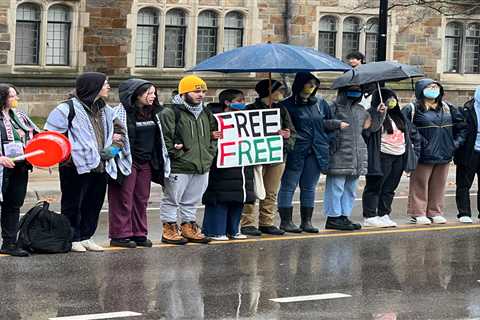 Pro-Palestinian protesters march to U of M president’s house after cancelation of student votes ⋆