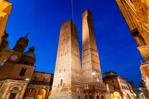 Bologna’s leaning tower sealed off over fears 12th-century 154ft structure is ready to COLLAPSE on..