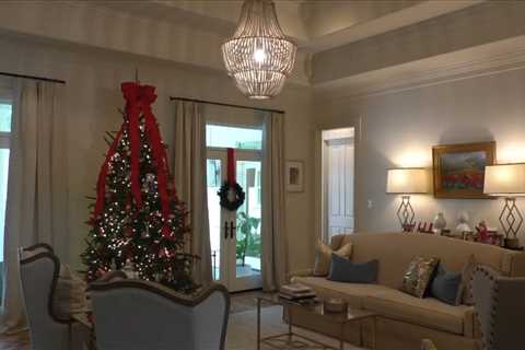 Meggan Monday: The Civic League of Gulfport Christmas Tour of Homes