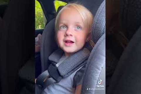 Mom tells her 3-year-old daughter that she's pregnant