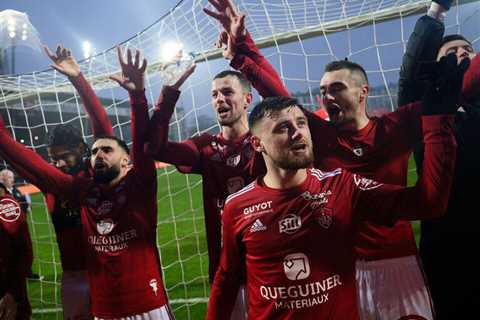 In-form Brest see off Montpellier to go 3rd