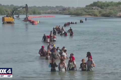 Texas’ floating barrier can stay, court rules