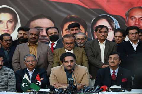 Nawaz Sharif, Bilawal Bhutto Join Hands, But Can They Form Pak Government?