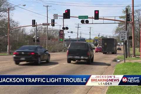 What's being done to fix broken traffic lights around Jackson?