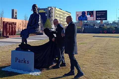 Equal Justice Initiative unveils statue of Rosa Parks