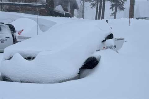 Snow piles up in the Sierra Nevada – NBC Bay Area