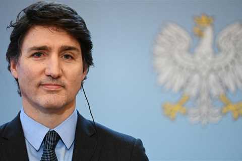 ‘Russia must win this war’ – Canada’s Trudeau — RT World News