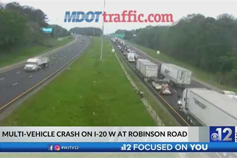 Crash causes backup on I-20 West in Jackson