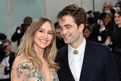 Suki Waterhouse Shares First Photo of Baby With Robert Pattinson – Hollywood Life