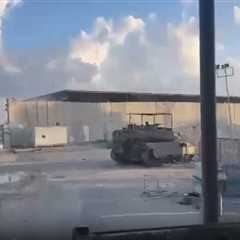 Israeli tanks enter Rafah (VIDEO) — RT World News