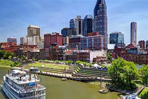 Incorporating Technology into Ceremonies in Nashville, Tennessee