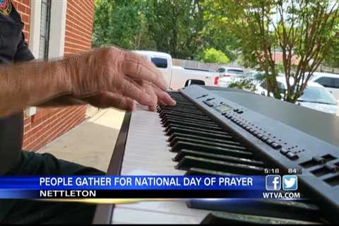 Folks in Nettleton gather for National Day of Prayer