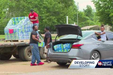 Utica gives away free water to residents