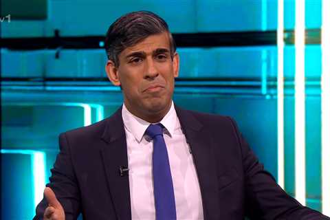 Rishi Sunak demands Keir Starmer to solve NHS waiting lists in fiery debate