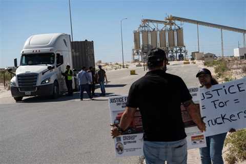 Permian Basin truckers protest over restrooms, unpaid hours