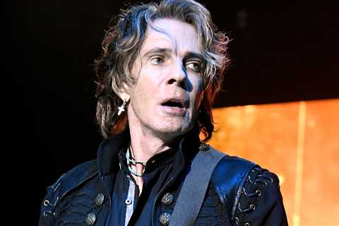 Rick Springfield Fan Shows Up at His Home Twice, Cops Called