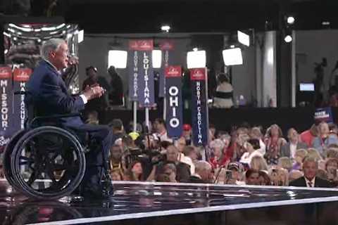 Texas Gov. Greg Abbott talks about the border at RNC: FULL SPEECH