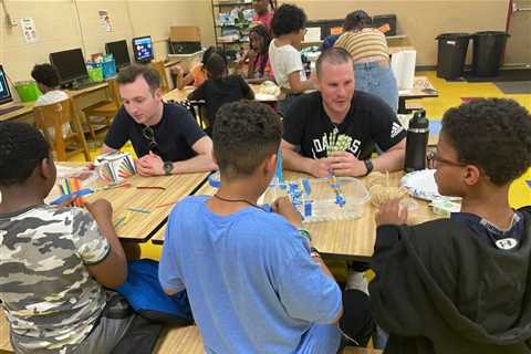 VT students host afternoon classes Roanoke students demonstrate importance of a healthy lifestyle