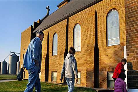 Volunteering at the Polls: How to Get Involved in the Omaha, Nebraska Election