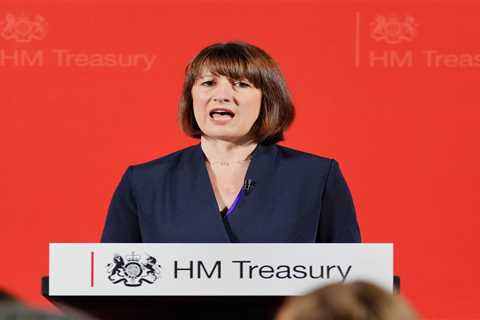 Rachel Reeves vows to 'bury the Tories' over economy, but faces accusation of inventing £22 billion ..