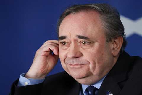 Alex Salmond's Family Pays Tribute to 'Devoted & Loving' Husband