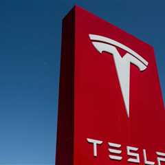Tesla delays cheaper Model Y once more in April 2025
