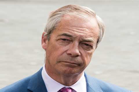 Farage's Latest Political Chess Move Has Labour Scrambling
