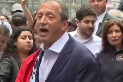 NEW: NYC Mayoral Candidate Busted By ICE for Obstructing Their Enforcement Activities at..