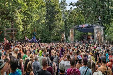The Ultimate Guide to Volunteering at Food Festivals in Western Oregon