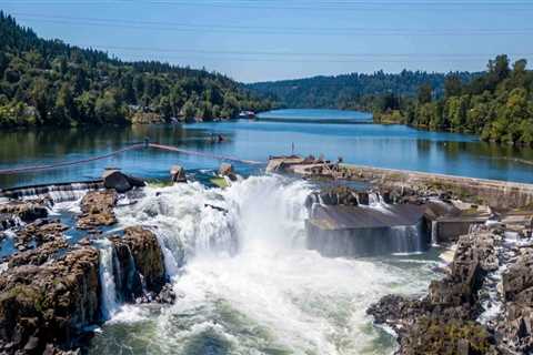 The Impact of Government Policies on Agriculture in Clackamas County, Oregon
