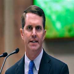 The Salary and Benefits of Political Leaders in Central Kentucky