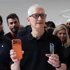 Apple’s CEO Allegation Dropped by US Labor Board