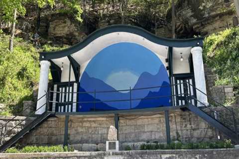 Expert Tips for Navigating Parking at Spring Festivals in Northwest Arkansas