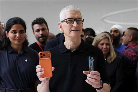 Apple’s CEO Allegation Dropped by US Labor Board