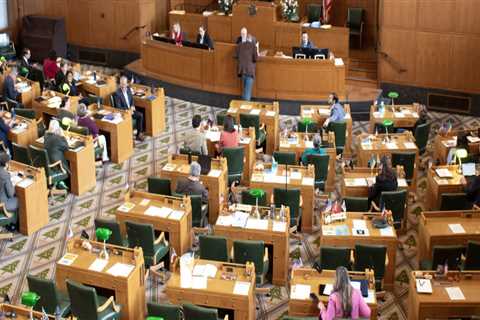 The Importance of Understanding Contribution Limits for Political Committees in Western Oregon